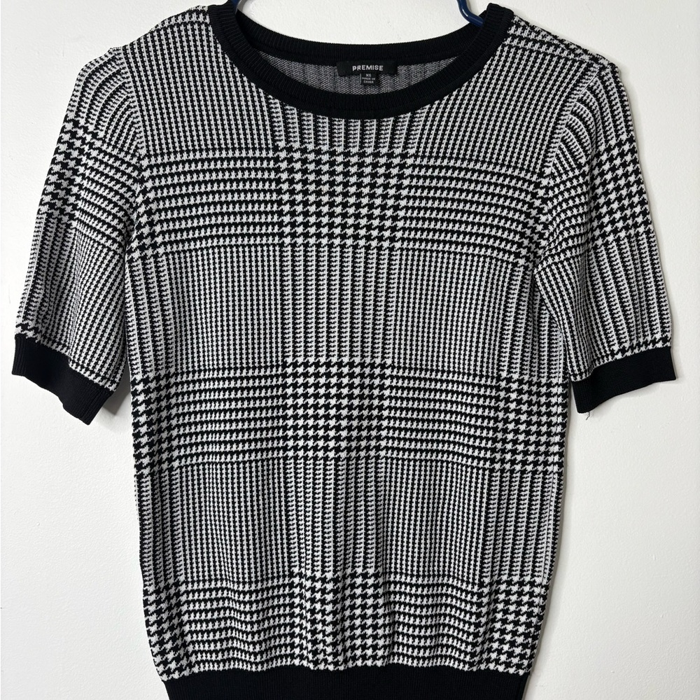 Premise Monochrome Knit Top